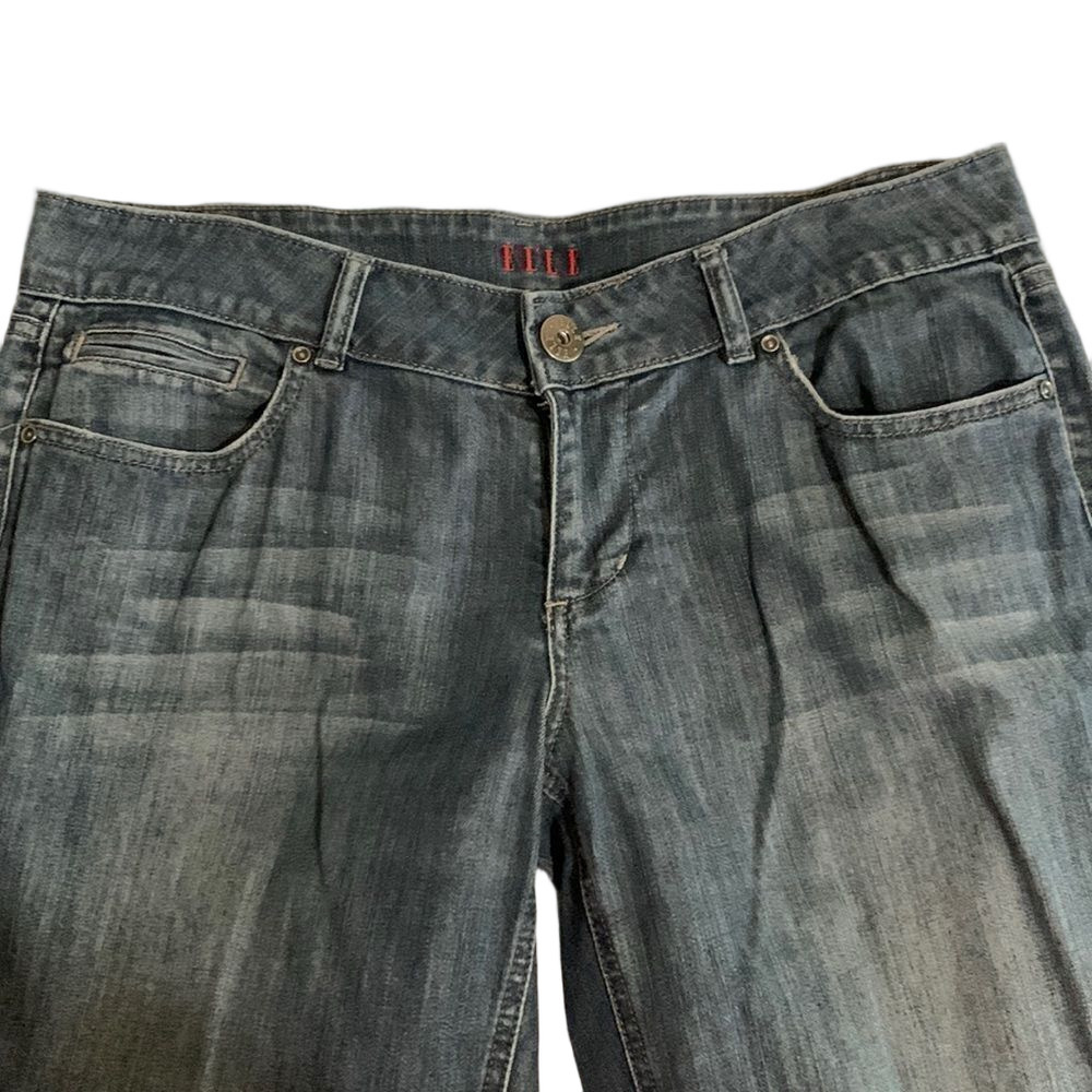 Elle Jeans Size 12. Waist 28. Inseam 26 inches